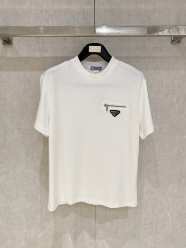 おすすめ 2026 プラダ 新作 半袖Tシャツ スーパーコピー