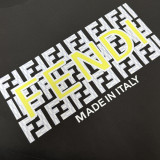 一目惚れ♪ 2026 フェンディ 新作 半袖Tシャツ 偽物