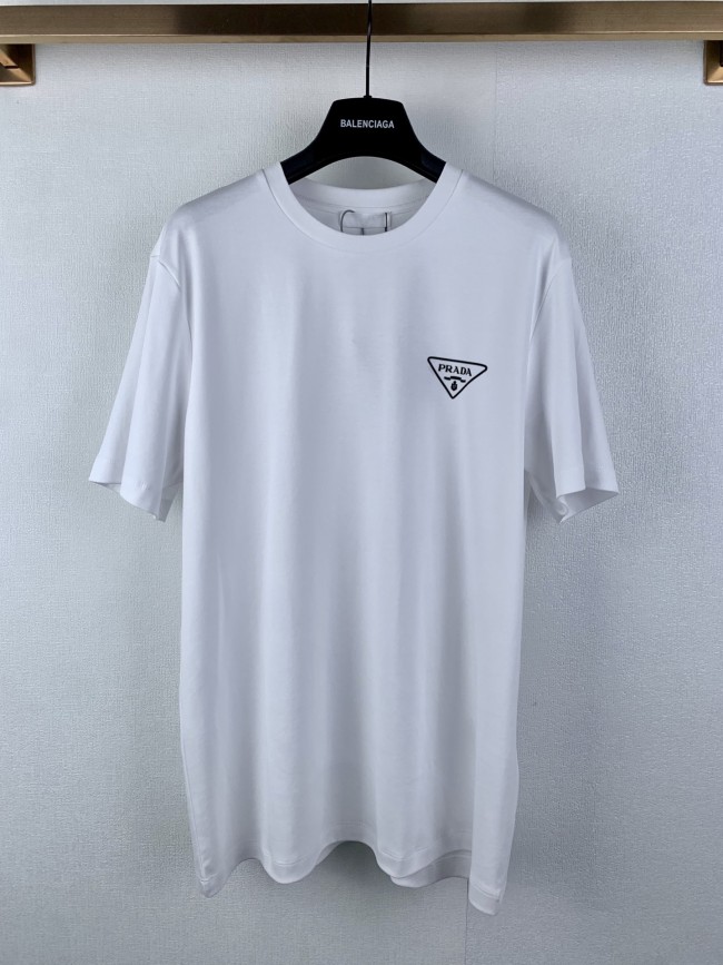 累積売上総額第１位！2026 プラダ 新作 半袖Tシャツ スーパーコピー