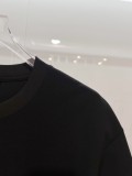 人気急上昇 2026 フェンディ 新作 半袖Tシャツ 偽物
