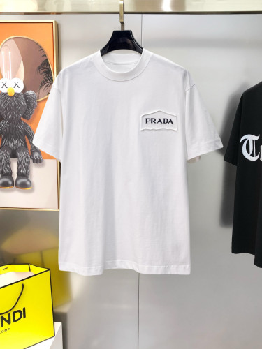 世界中で大人気♪ 2026 プラダ 新作 半袖Tシャツ 偽物