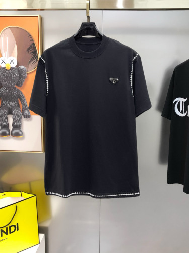 注目アイテム♡ 2026 プラダ 新作 半袖Tシャツ コピー
