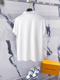 世界中で大人気♪ 2026 プラダ 新作 半袖Tシャツ 偽物 4色