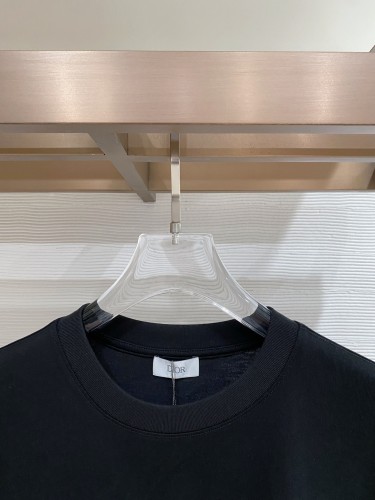 新色登場☆ 2026 ディオール 新作 半袖Tシャツ 偽物