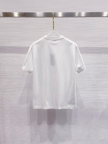 入手困難！2026 ディオール 新作 半袖Tシャツ スーパーコピー