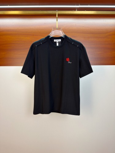 肌触り最高な 2026 ディオール 新作 半袖Tシャツ 偽物