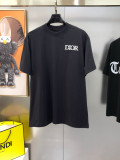 目を惹くカラー 2026 ディオール 新作 半袖Tシャツ コピー