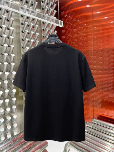 注目アイテム☆ 2026 バーバリー 新作 半袖Tシャツ 偽物