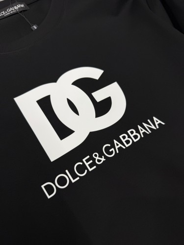 激安価格！ 2026 ドルチェ&ガッバーナ 新作 半袖Tシャツ コピー