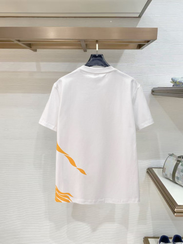 激安価格！2026 バーバリー 新作 半袖Tシャツ スーパーコピー