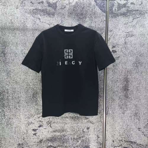 使い勝手良し 2026 ジバンシー 新作 半袖Tシャツ コピー