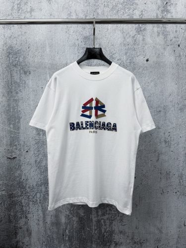 希少♪限定  2026 バレンシアガ 新作 半袖Tシャツ スーパーコピー