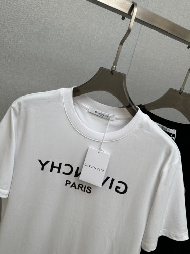 【即発】★ 2026 ジバンシー 新作 半袖Tシャツ 偽物