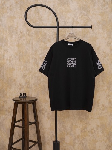 入手困難品！2026 ロエベ 新作 半袖Tシャツ 偽物