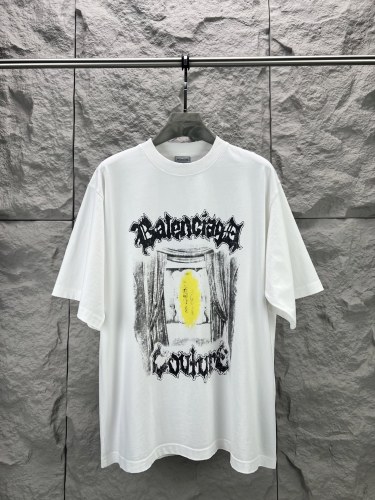 世界中で大人気♪  2026 バレンシアガ 新作 半袖Tシャツ コピー