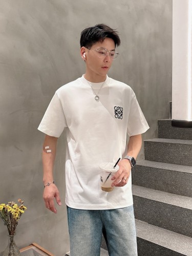 争奪戦 2026 ロエベ 新作 半袖Tシャツ 偽物