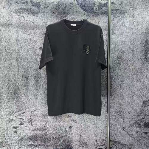 入手困難！2026 ロエベ 新作 半袖Tシャツ 偽物
