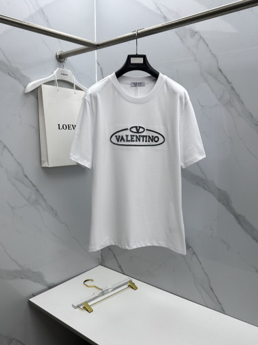 人気爆発☆ 2026 ヴァレンティノ 新作 半袖Tシャツ コピー