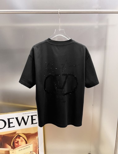 【大特価】2026 ヴァレンティノ 新作 半袖Tシャツ スーパーコピー