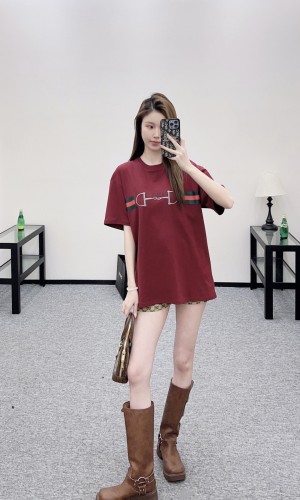 完売必至 2026 グッチ 新作 半袖Tシャツ スーパーコピー