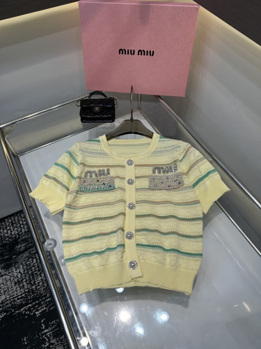 肌触り最高な 2026 ミュウミュウ 新作 半袖Tシャツ コピー 2色