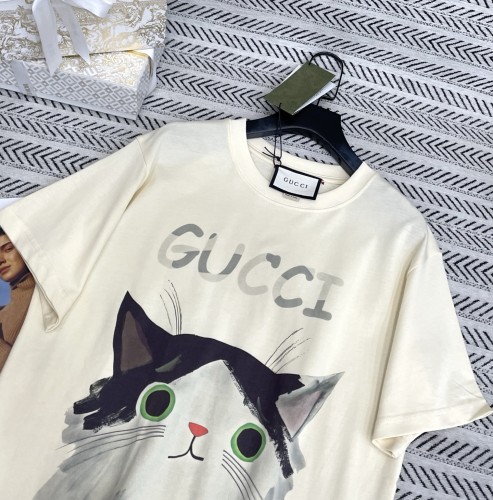 お洒落 2026 グッチ 新作 半袖Tシャツ 偽物