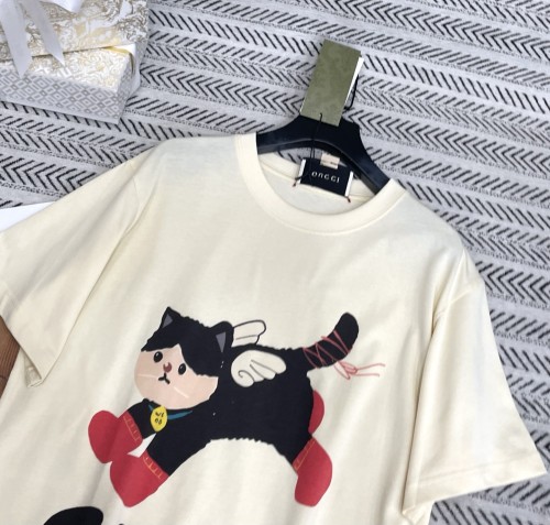 送料込 2026 グッチ 新作 半袖Tシャツ コピー