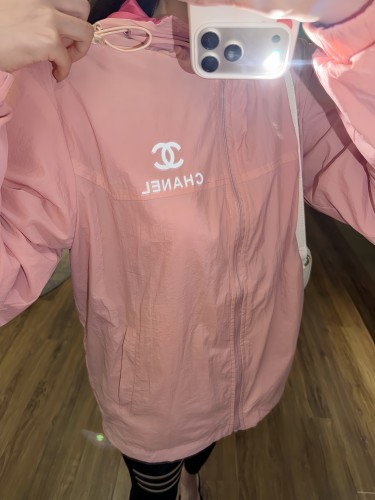 争奪戦 2026 シャネル 新作 日焼け止め服 スーパーコピー