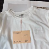 注目度抜群！ 2026 ミュウミュウ 新作 半袖Tシャツ スーパーコピー