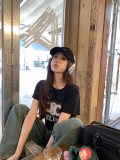 目を惹くカラー 2026 セリーヌ 新作 半袖Tシャツ 偽物