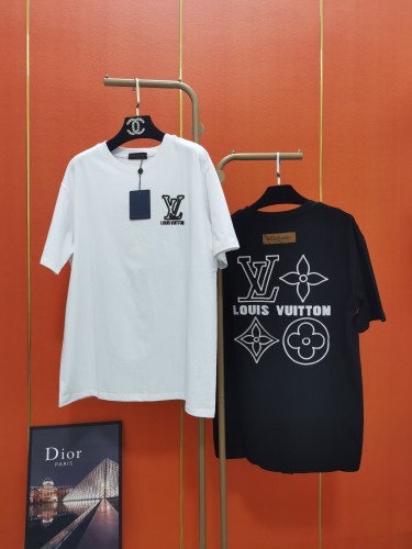 注目度抜群！2026 ルイヴィトン 新作 半袖Tシャツ 偽物