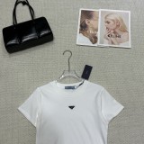 肌触り最高な 2026 プラダ 新作 半袖Tシャツ コピー
