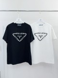 人気急上昇 2026 プラダ 新作 半袖Tシャツ スーパーコピー 2色