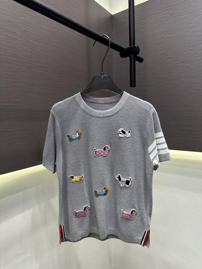 注目度抜群！2026 トム·ブラウン 新作 半袖Tシャツ コピー 4色