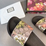 激安価格！ 2026 グッチ 新作 男女兼用 サンダル-スリッパ 偽物