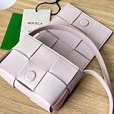 ボッテガ ヴェネタ コピーキャンディー カセット クロスボディミニバッグ boa84936