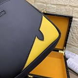 超話題!フェンディ バッグ バグズ 偽物 ナイロンワンショルダーバックパック fev49424