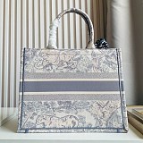 ディオール BOOK TOTE スモールバッグコピー M1296ZTDT_M932