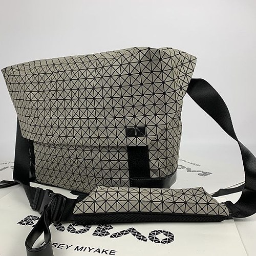 可愛いバオバオイッセイミヤケ ショルダーバッグ コピー bag92700