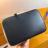 確保済みルイヴィトン ネオノエMMバッグ ホワイト コピー M23080