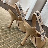 関税負担なしジャディオール コピー スリングバックパンプス★カーキ パテントカーフスキン dei20245