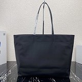 超希少！【プラダ】プラダ*Re Nylon コピーサフィアーノレザー トートバッグ pus78470