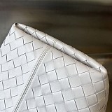 ボッテガヴェネタ スモール 偽物 フリップ フラップ ハンドバッグ boh48567