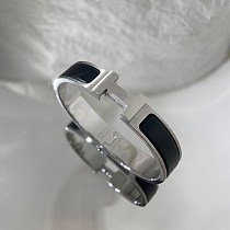 争奪戦 エルメス Clic H ブレスレット レディース コピー erg66856 争奪戦 エルメス Clic H ブレスレット レディース コピー erg66856