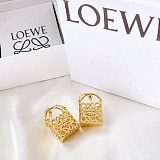 大人気!!新色ロエベ アナグラム コピー スタッド ピアス loi89617