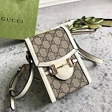 大人気！すぐ届く！【グッチ コピー】スマホバッグ ユニセックス guf55529