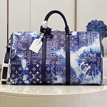 関税込み◇ルイヴィトン 偽物 バンダナ柄・キーポル・バンドリエール 50 M20558 関税込み◇ルイヴィトン 偽物 バンダナ柄・キーポル・バンドリエール 50 M20558