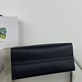 追跡付き 安いプラダ モノクローム サフィアーノレザー トートバッグ 偽物 pug81598