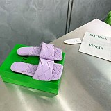 希少色ボッテガ ヴェネタ コピー ラバー リド フラットサンダル キルティング boa20678