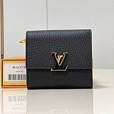 ルイヴィトン ポルトフォイユカプシーヌ 偽物 XS 三つ折り財布 vuj06562